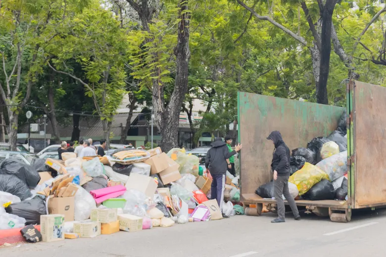 BWG ผนึกกำลัง "สมบูรณ์ สานกรีน" ขับเคลื่อน "ขยะกำพร้าสัญจร" เชื่อม "ส่งขยะกลับบ้าน"