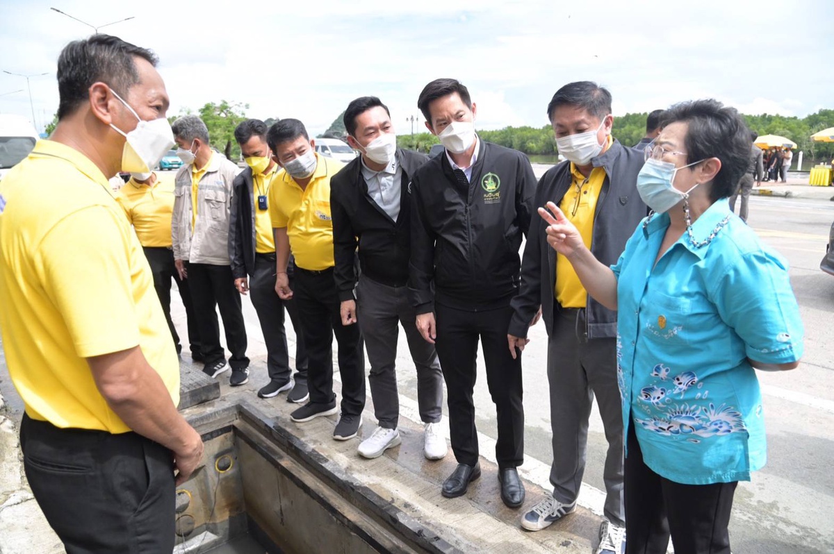 รมว.ดีอีเอส ตรวจเยี่ยมพื้นที่โครงการนำสายสื่อสารลงใต้ดิน ณ เกาะพีพี และถนนอุตรกิจ บริเวณลานปูดำ อ.เมือง จ.กระบี่