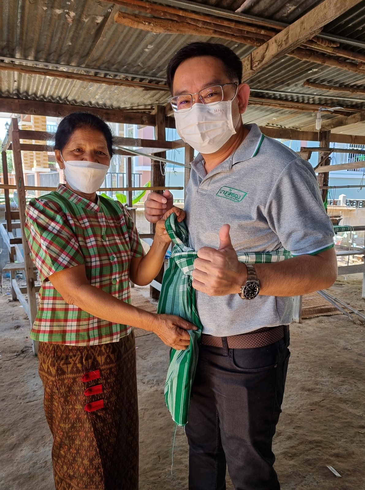 ข้าวมาบุญครอง จับมือวิสาหกิจชุมชนอำเภอหนองหงส์ พัฒนาภูมิปัญญาท้องถิ่น สร้างรายได้อย่างยั่งยืน