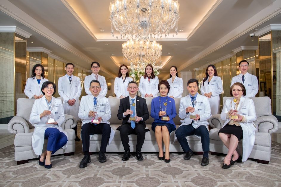 นายแพทย์ ตนุพล และ ทีมแพทย์ ร่วมภาคภูมิใจ BDMS Wellness Clinic คว้ารางวัลจาก Global Health Asia-Pacific Award 2021 3 รางวัล