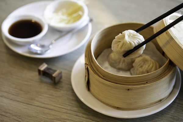 บุฟเฟ่ต์มื้อกลางวันอาหารจีนมื้อมงคลต้อนรับเทศกาลตรุษจีน ณ ห้องอาหารแทพเพสทรี โรงแรมคลาสสิค คามิโอ อยุธยา