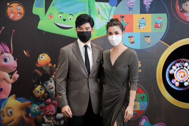 พาเหรดคนดัง จิ๊บ-จ๊ะจ๋า นำทีมซุปตาร์ ระเบิดปรากฏการณ์ครั้งสำคัญวงการเอ็นเทอร์เทนเมนต์