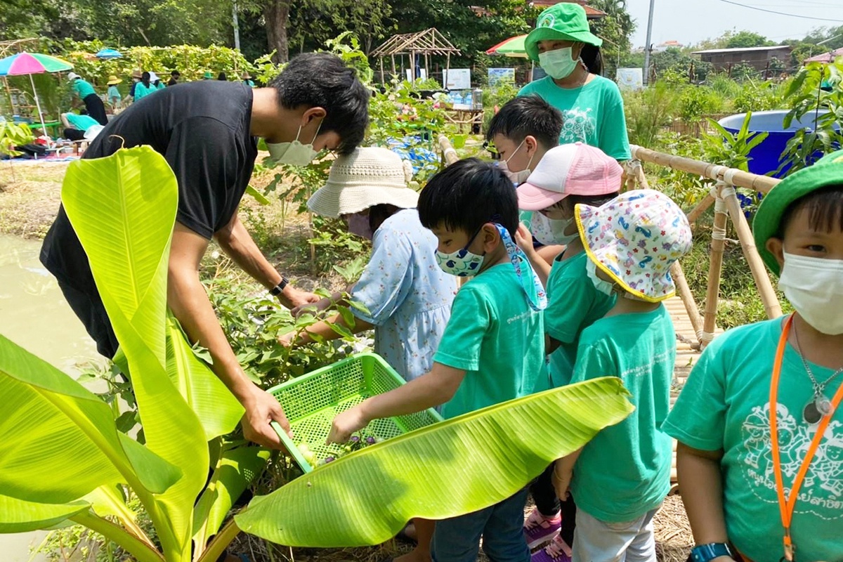 ศูนย์สาธิตการบริบาลฯ มรภ.พระนคร เสริมสร้างทักษะเด็กปฐมวัย จัดโครงการ หนูน้อยเรียนรู้ทักษะชีวิต จากศูนย์การเรียนรู้โคก หนอง นา โมเดล