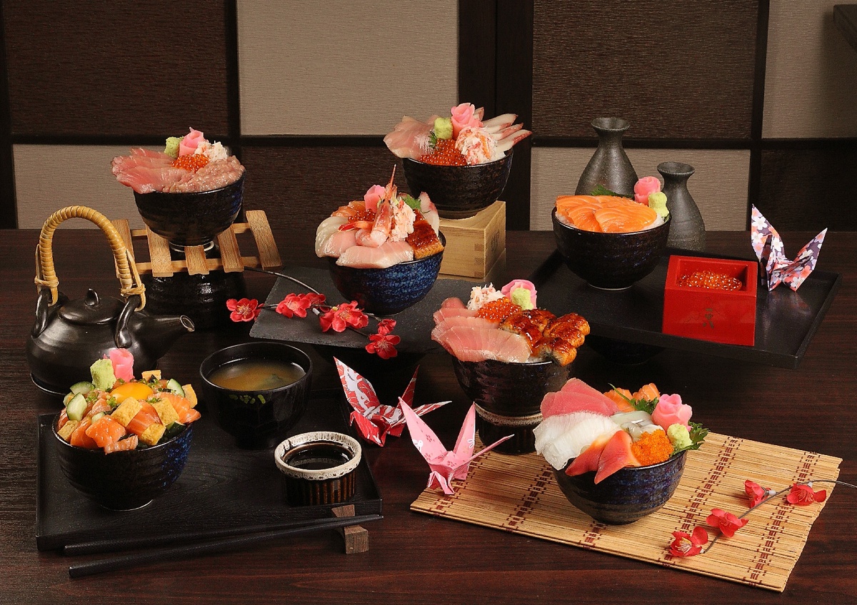 สึโบฮาจิ เอาใจคนรักเมนูปลากับโปรโมชั่น เรียวโอะชิด้ง ดงบุริสไตล์ญี่ปุ่น 7 เมนู ในราคาสุดคุ้ม
