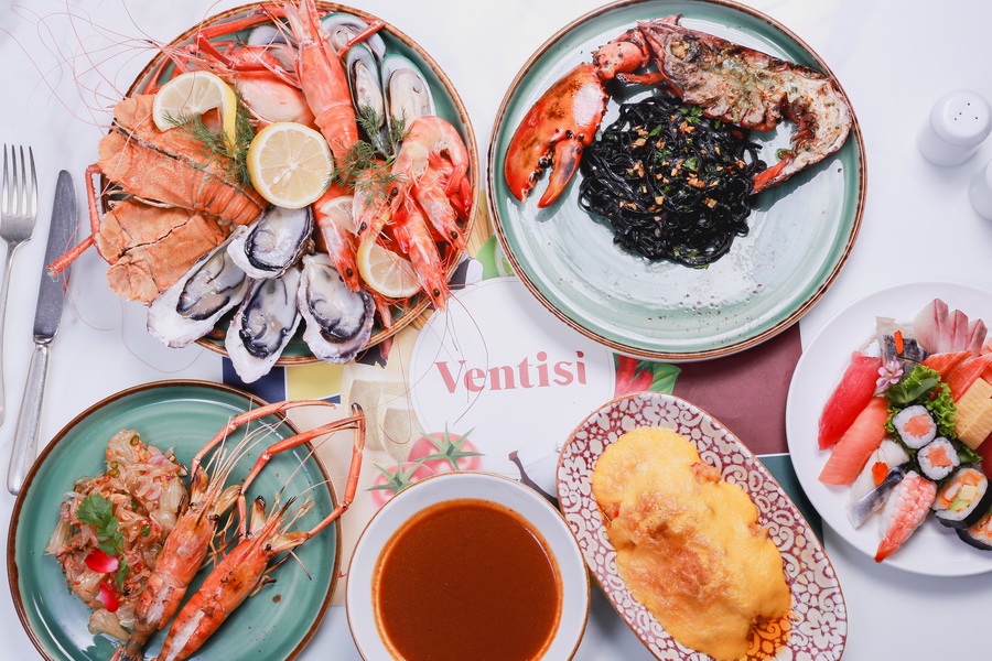 Lobster Prawn and International buffet Saturday Night at Ventisi Restaurant, Centara Grand at CentralWorld