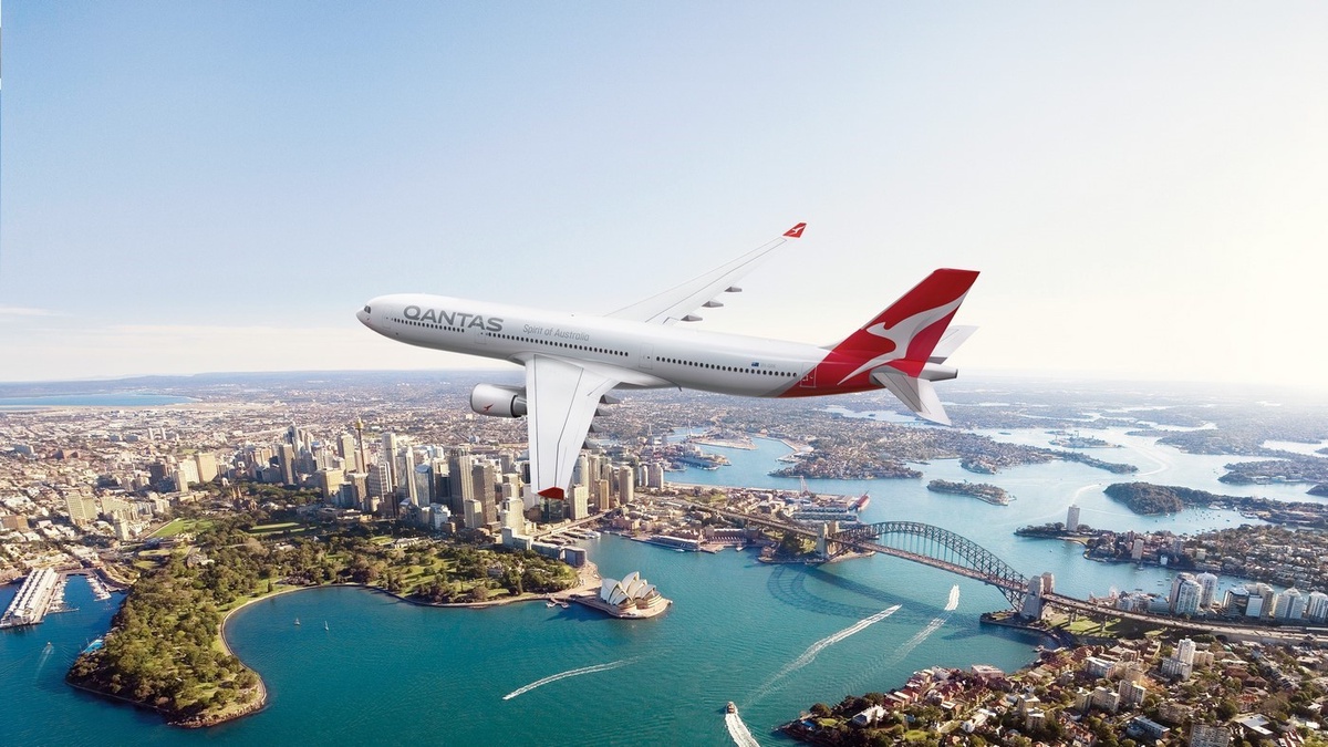 Qantas offers 'Summer Deals' to Australia