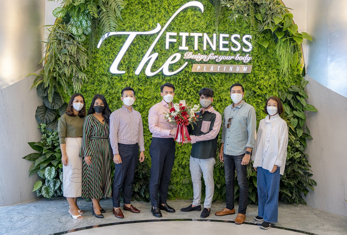 กวินทร์ นำทีมผู้บริหารเคอี กรุ๊ป แสดงความยินดี กับ The Fitness Platinum สาขาซีดีซี