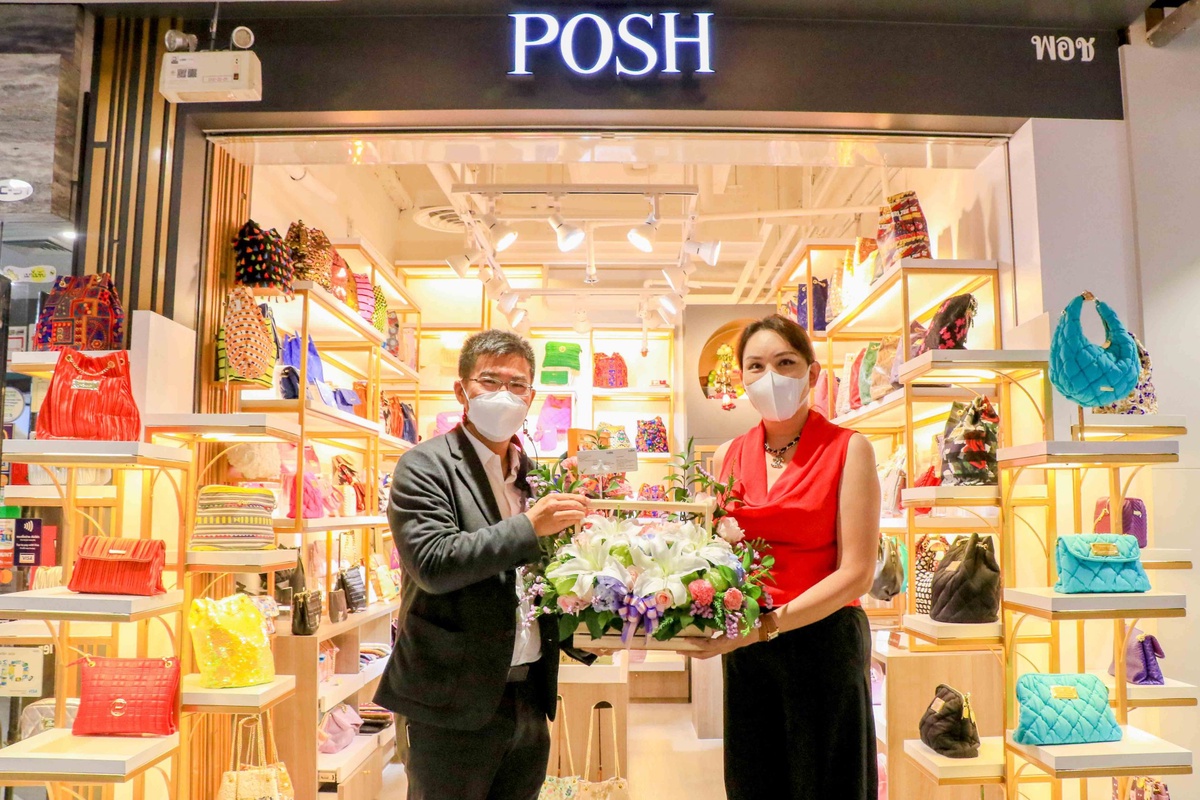 เอ็ม บี เค เซ็นเตอร์ ร่วมแสดงความยินดีเปิดร้าน POSH ผลิตภัณฑ์กระเป๋าสัญชาติไทยดีไซน์สุดชิค