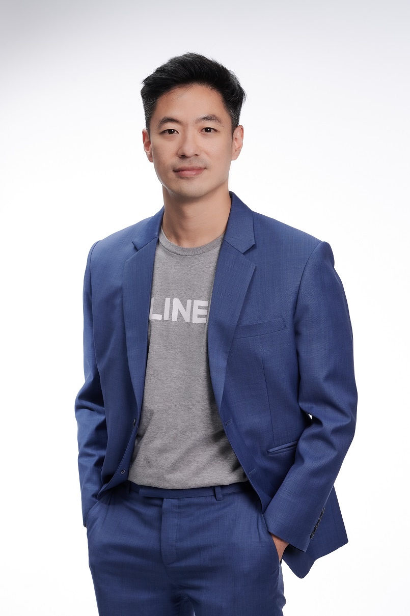 LINE reinforces its leading position in digital platform for business and lifestyle for Thais, collaborating with Moh Prompt