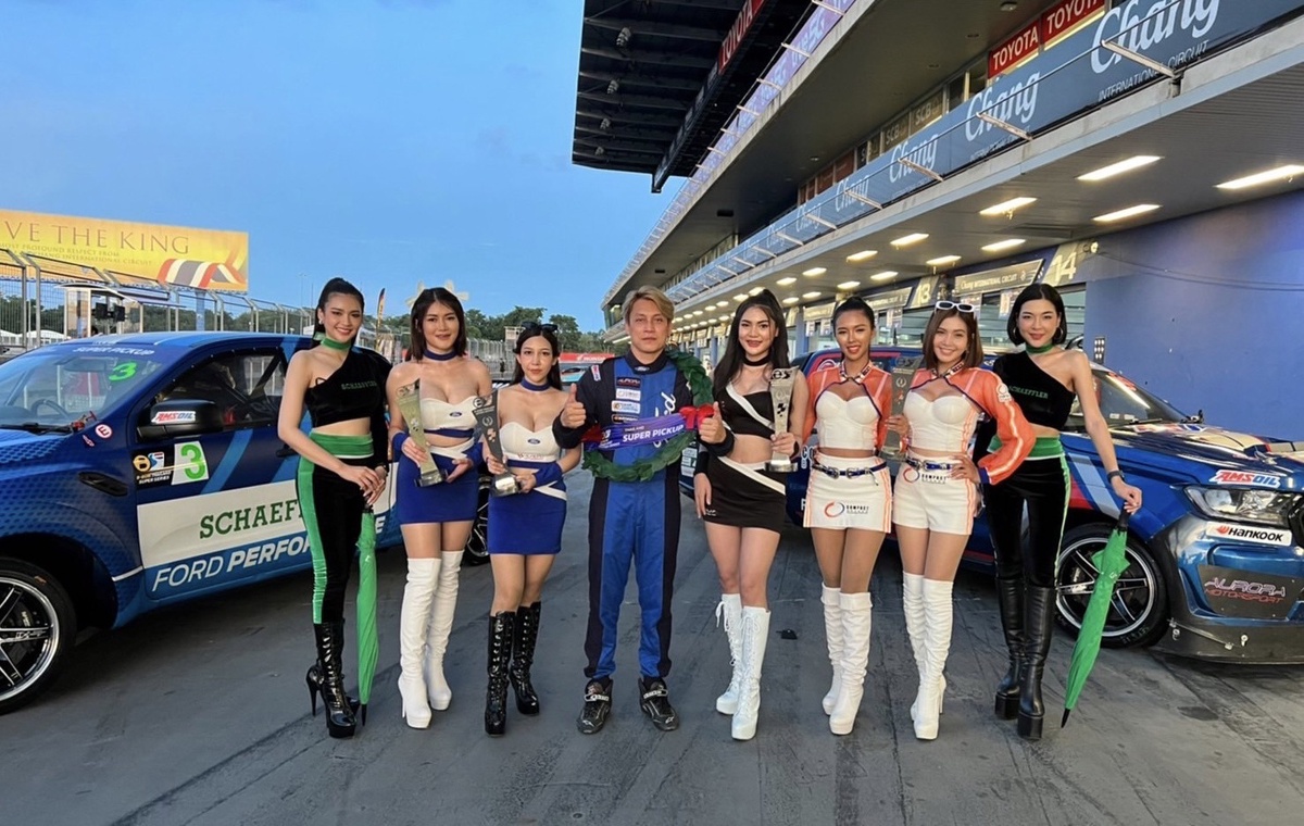 คอมแพ็ค เบรก แสดงความยินดีกับ ชานนท์ รจนา คว้าแชมป์ศึกประลองความเร็วรถยนต์ทางเรียบ B-Quick Thailand Super Series 2022