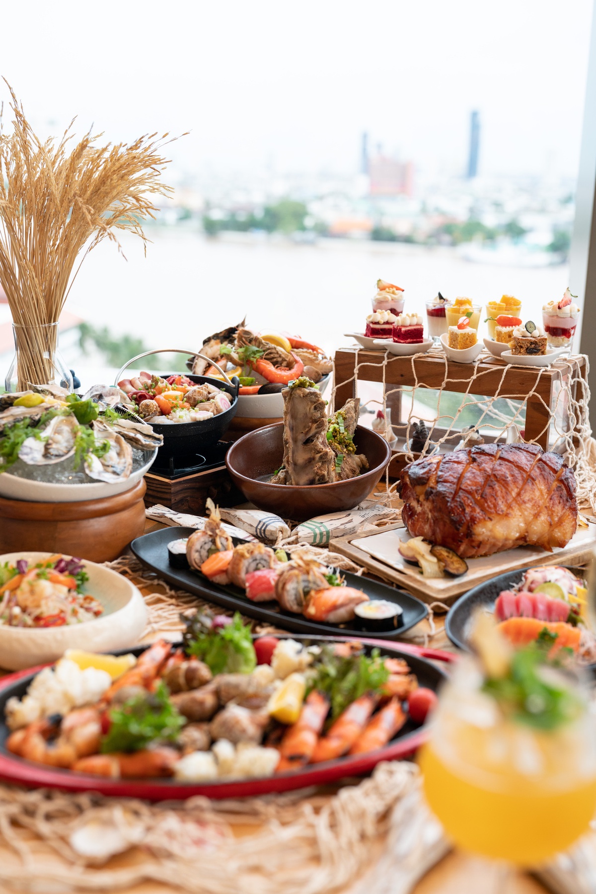 CLAWS OUT: BOTTOMLESS SEAFOOD BUFFET IS BACK AT SKYLINE AT AVANI RIVERSIDE
