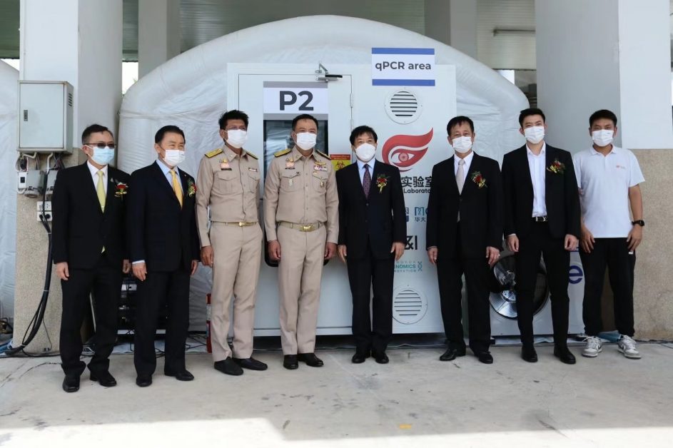 อนุทิน รับมอบห้องปฏิบัติการเคลื่อนที่ Huo-Yan Air Laboratory จากรัฐบาลจีน ช่วยไทยต่อสู้กับโรคระบาด