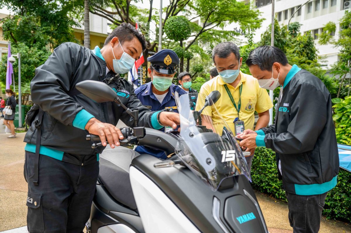 ไทยยามาฮ่า ลดปัญหามลภาวะโลกร้อน ยึดแผนนโยบายภาครัฐ ส่งมอบ YAMAHA E01 ให้โรงพยาบาลศิริราช ในโครงการทดสอบวิเคราะห์การใช้งาน POC