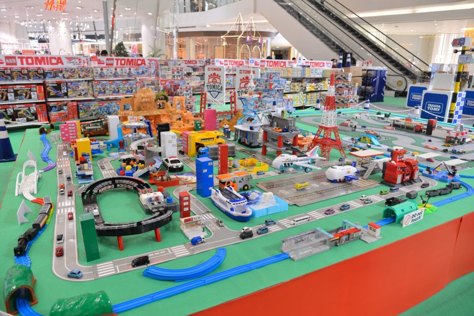 ห้างสรรพสินค้าสยาม ทาคาชิมายะ ณ ไอคอนสยาม จัดงาน TOMICA WORLD 2022 (โทมิก้า เวิลด์ 2022)