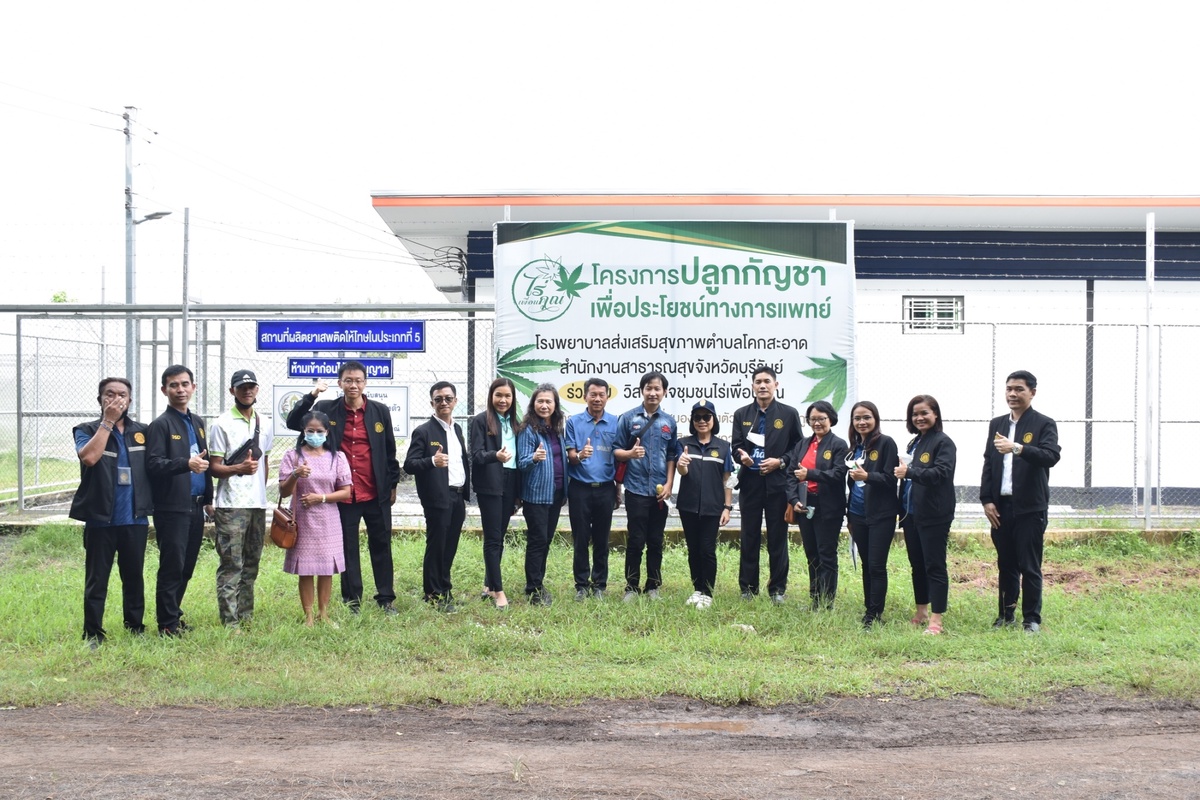 โรงเรือนต้นแบบในโครงการศูนย์เรียนรู้โรงเรือนเกษตรแม่นยำ