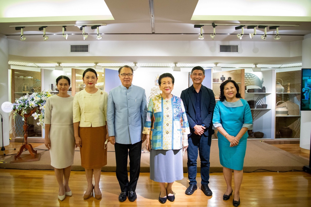 มูลนิธิส่งเสริมศิลปาชีพฯ จัดเสวนา จักสานไทยก้าวไกลในตลาดโลก ในงานนิทรรศการ เพียรสาน.งานศิลป์