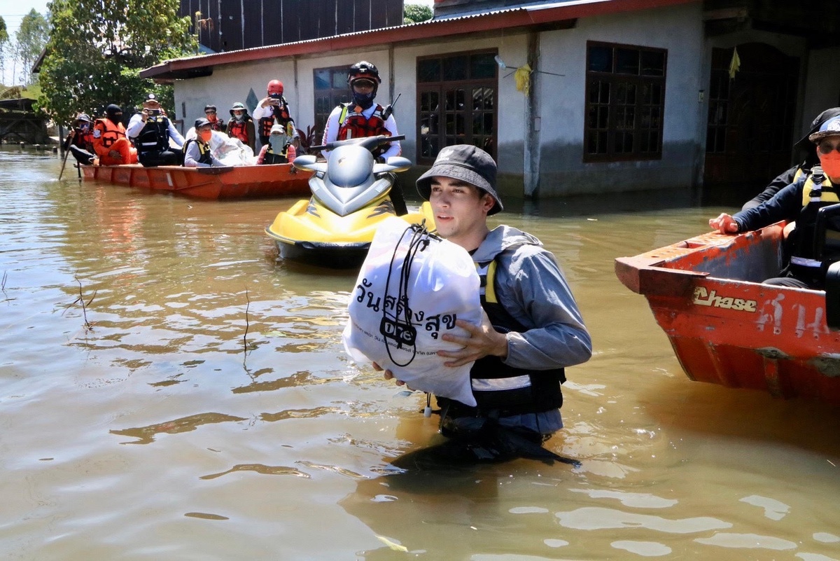 วันสร้างสุข สู้ภัยน้ำท่วม เดินหน้าส่งต่อความช่วยเหลือ ลงพื้นที่มอบถุงยังชีพ ขอนแก่น-ชัยภูมิ
