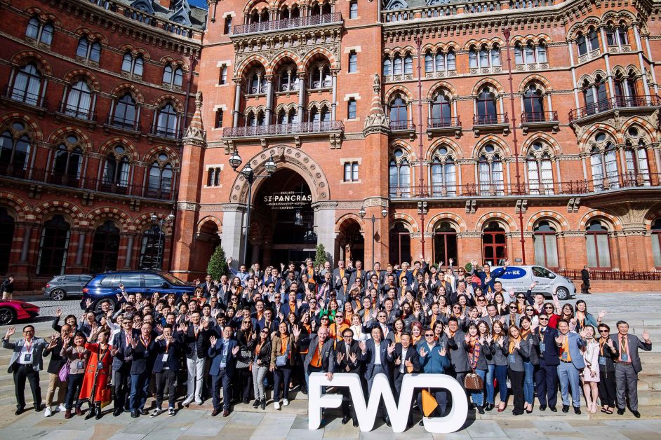 FWD ประกันชีวิต นำสุดยอดตัวแทนร่วมทริปท่องเที่ยวและสัมมนา FWD HiVE Agency 2022 ที่ประเทศอังกฤษ