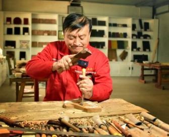 Yanggu Wood Carving: Carving Everything on Good Wood, Seeing All Life in Small Space