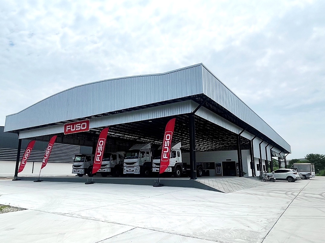 Daimler Commercial Vehicles Thailand Launches New FUSO showroom in Chonburi