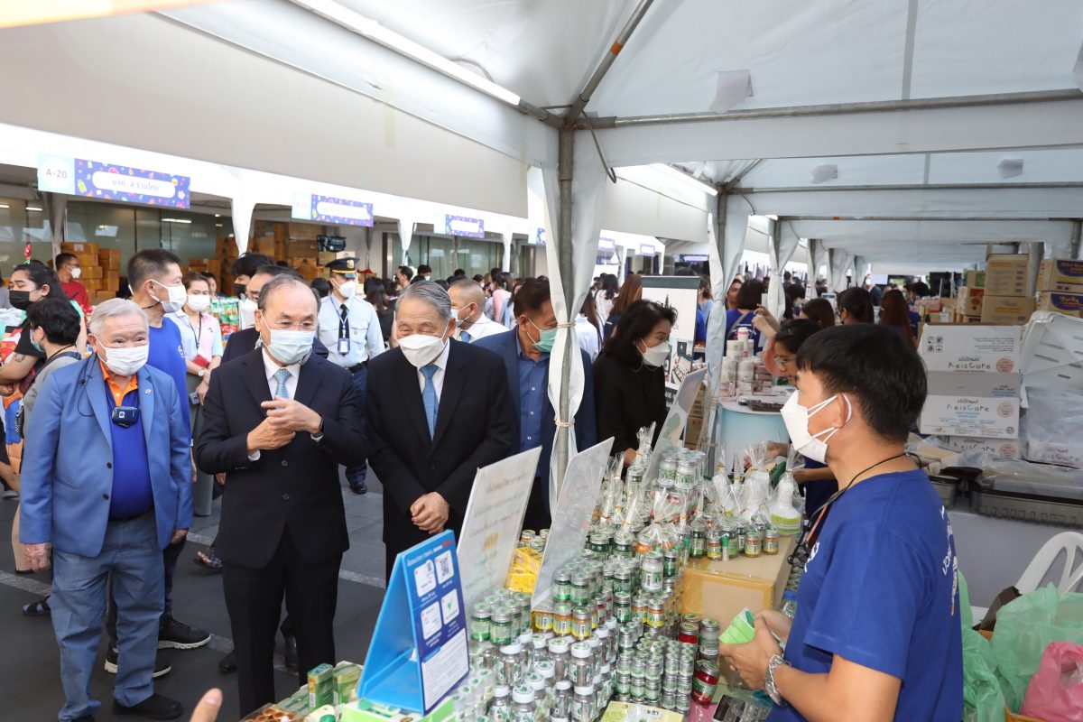 Bualuang SME Fair 2022 returns with quality products at reasonable prices from 70 SMEs and takes place in front of Bangkok Bank head office, Silom, on December 16