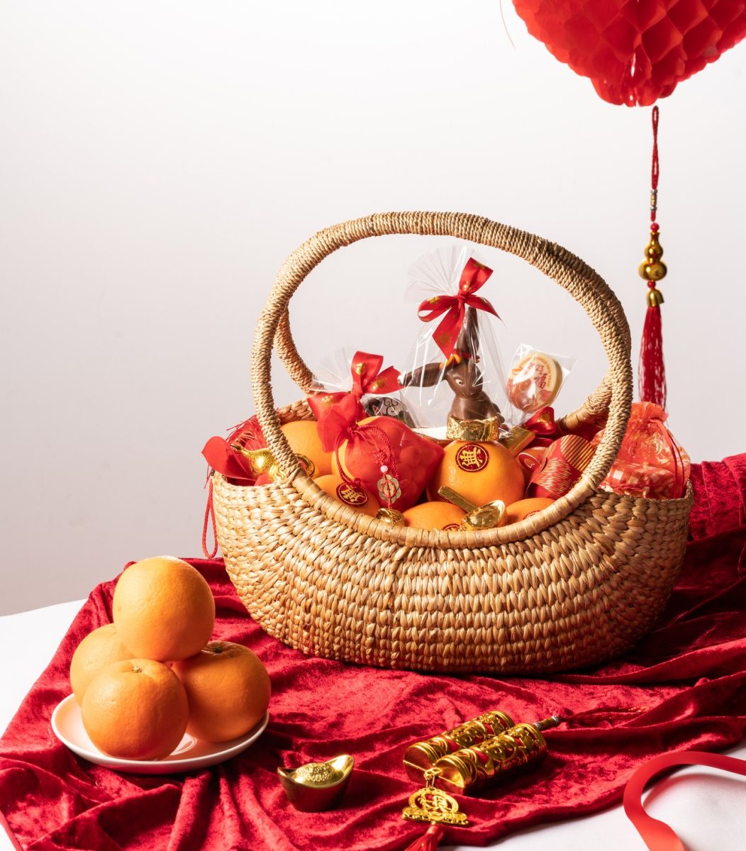 Anantara Siam Bangkok Hotel Keeps Things Sweet this Lunar New Year with Festive Hampers and Limited-Edition Pastry