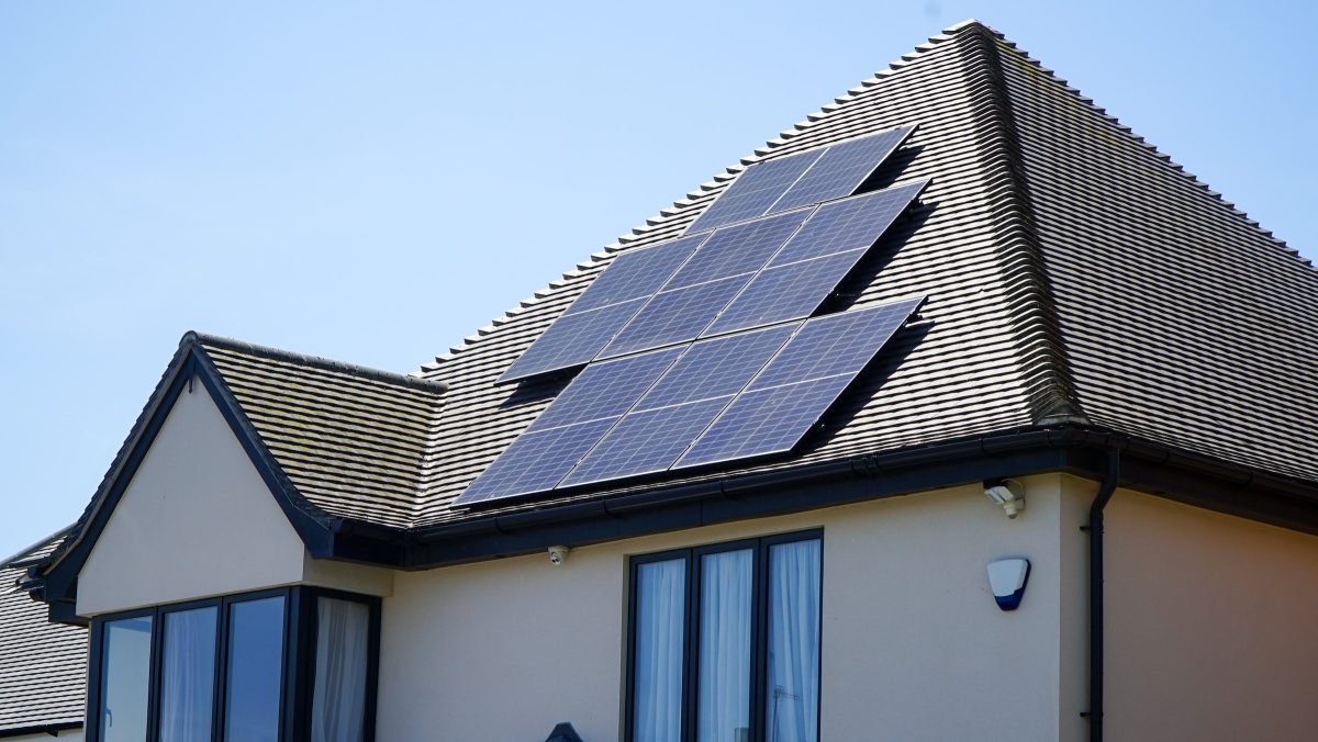 สภาวิศวกรแนะระบบเซฟตี้พื้นฐานที่ต้องมีในระบบการผลิตไฟฟ้าจากพลังงานแสงอาทิตย์ที่ติดตั้งบนหลังคา หรือโซลาร์รูฟ(Solar rooftop)