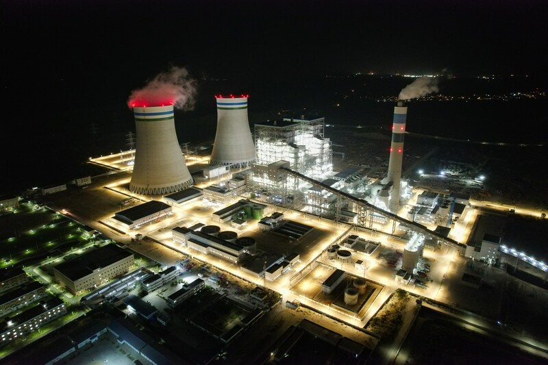 เซี่ยงไฮ้ อิเล็กทริก เสร็จสิ้นโครงการโรงไฟฟ้าพลังความร้อนที่ใหญ่ที่สุดในปากีสถาน โดยให้เชื้อเพลิงในท้องถิ่นได้ 30 วันผ่านโครงการเหมืองถ่านหินและโรงไฟฟ้าแบบบูรณาการธาร์ บล็อก-1