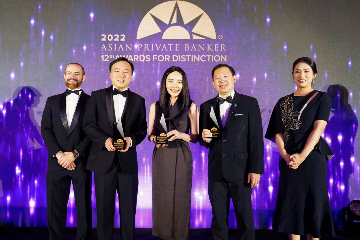 SCB WEALTH rises on the world stage, winning three awards for being best in digital wealth management, CIO, and DPM