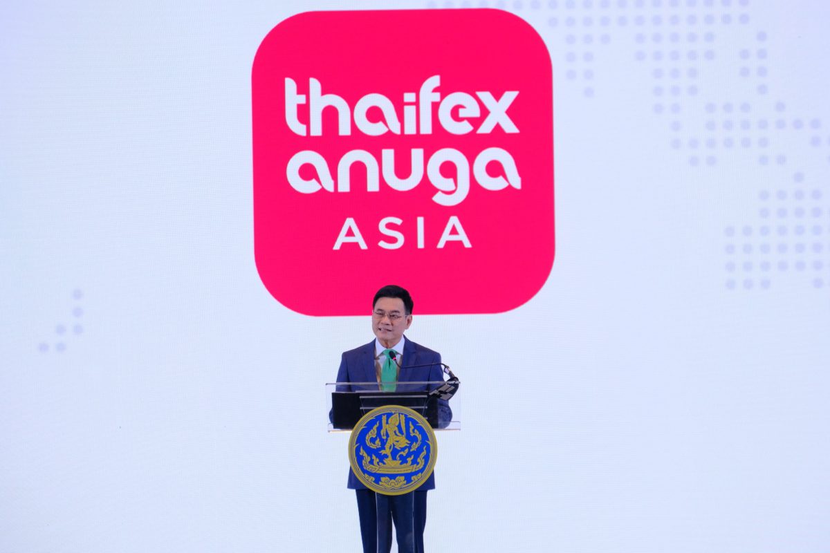 Ministry of Commerce of Thailand endorses Thai Food, the World's Food policy statement to cope up with the growing world population. Private Sector-led policy with Government Supporting and Thai Food Soft Power