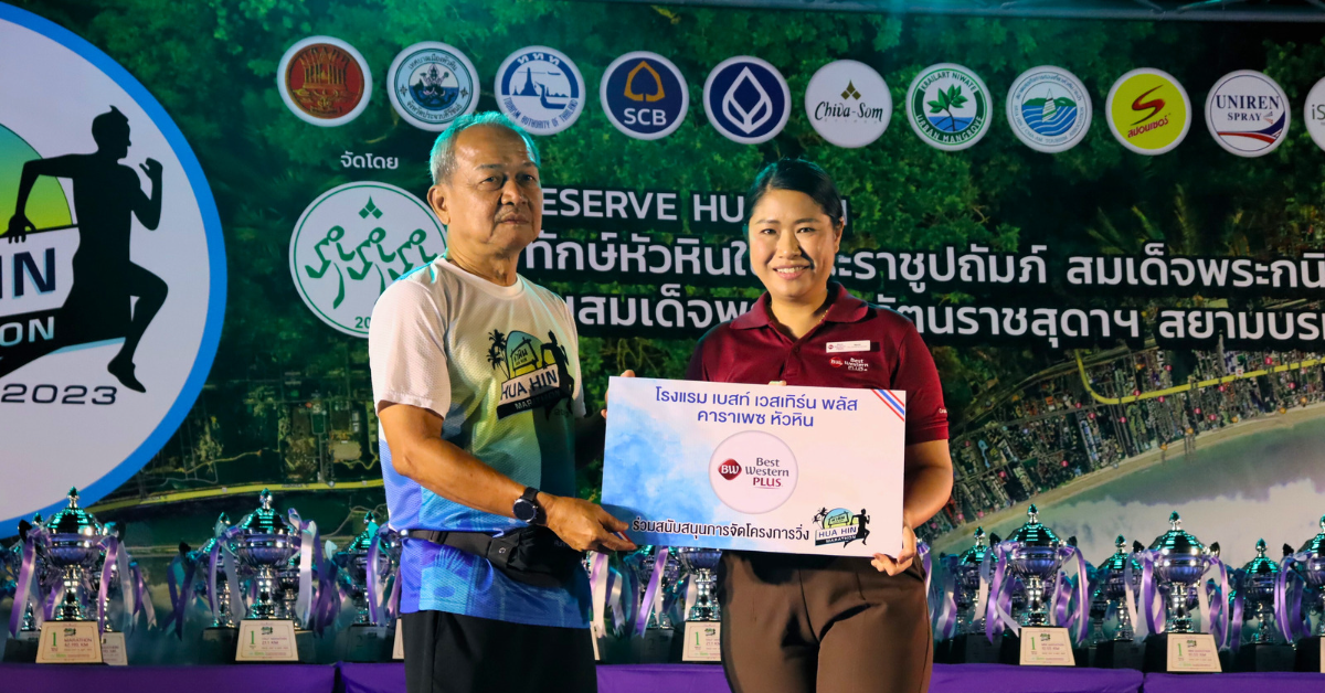 Best Western Plus Carapace Hotel Hua Hin Sponsors Hua Hin Marathon 2023, Providing Refreshing Drinking Water for Participants