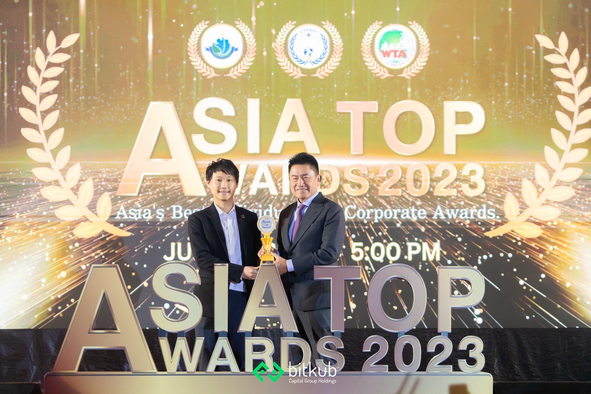ท๊อป จิรายุส ทรัพย์ศรีโสภา คว้ารางวัล ASIA TOP AWARDS 2023 สาขา Best CEO of the Year