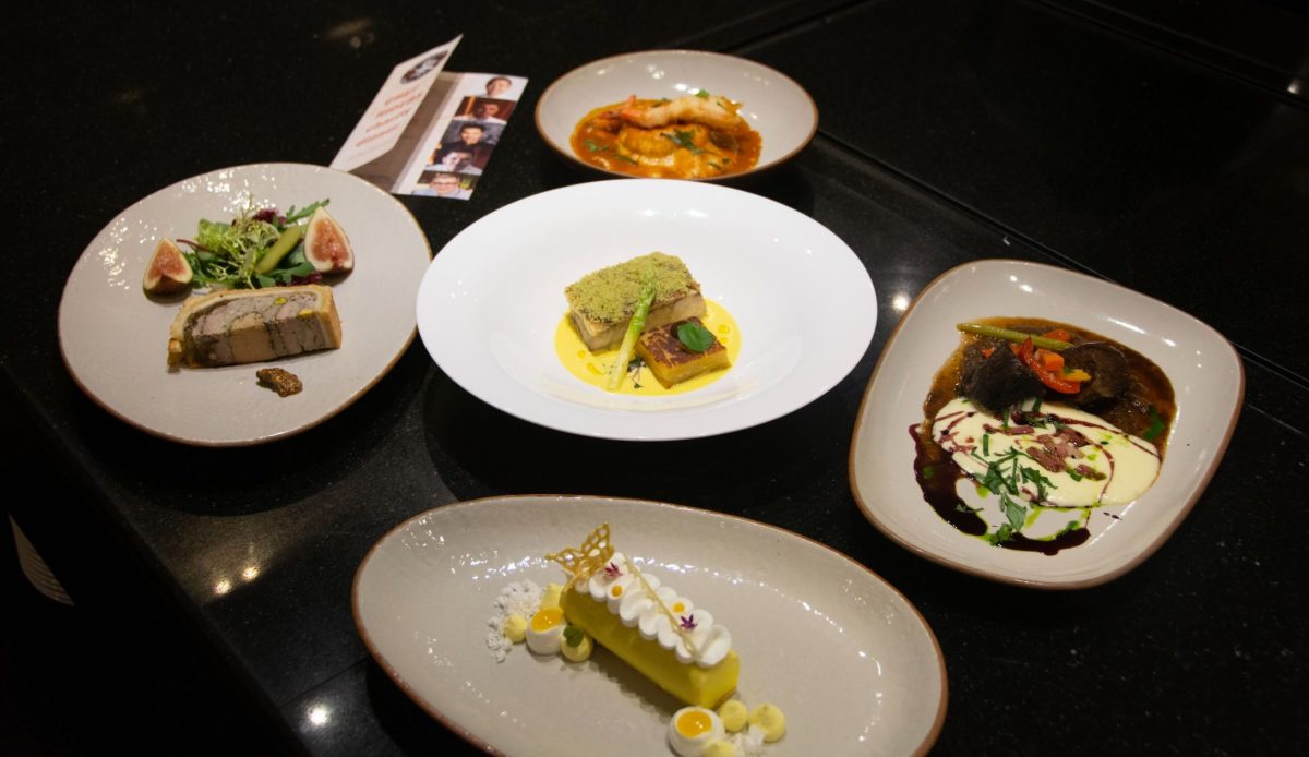 มื้อค่ำเพื่อการกุศล Chef Riders ณ ห้องอาหารเลเทส เรซิพี โรงแรมเลอ เมอริเดียน สุวรรณภูมิ กรุงเทพฯ กอล์ฟ รีสอร์ท แอนด์ สปา