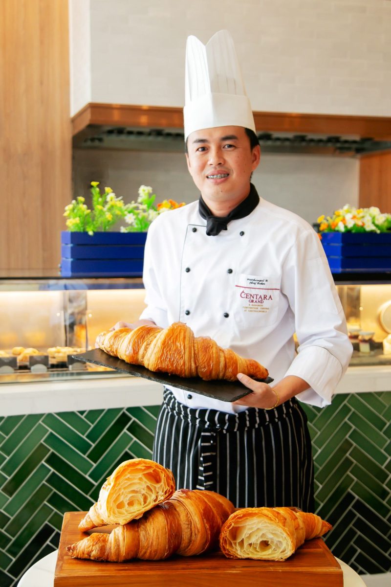 Ultimate Pastry Delight: Discover the Grand Butter Croissant at Ventisi Pasticceria Zing in Centara Grand at CentralWorld