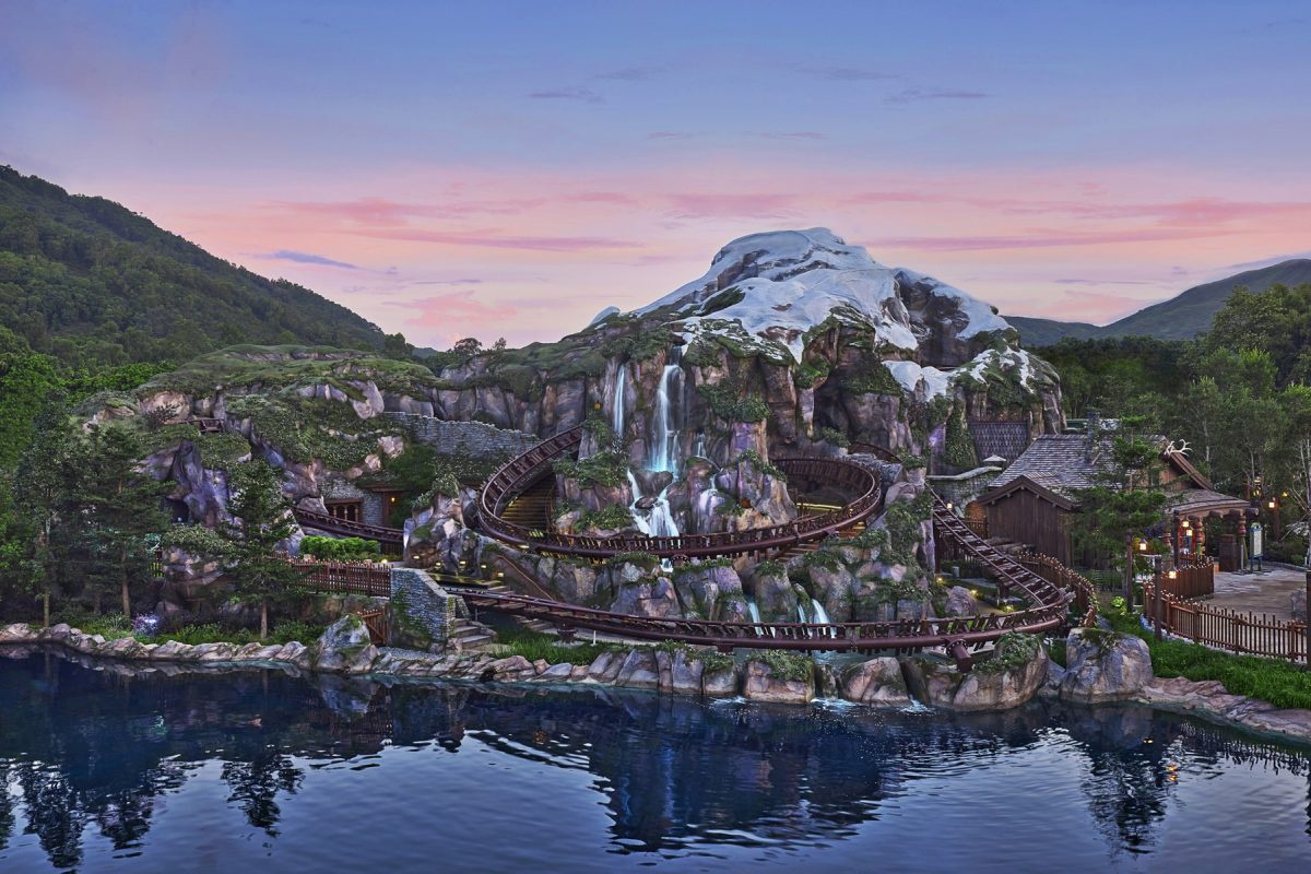 Hong Kong Disneyland Resort Will Soon Launch the World's First and Largest Frozen themed land World of Frozen on November 20