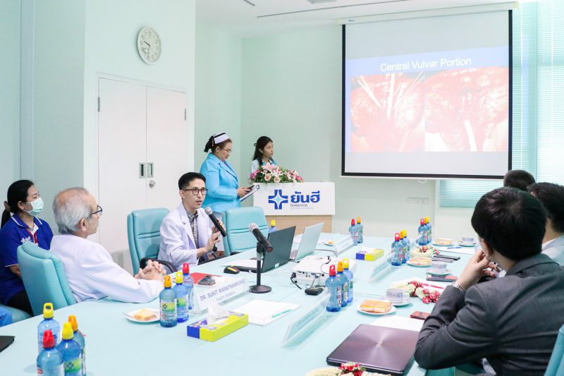 ศูนย์ศัลยกรรมแปลงเพศ รพ.ยันฮี ตอกย้ำอันดับ 1 ใน 5 ระดับประเทศ ต้อนรับ ทีมแพทย์จีน บินตรงดูงาน ศัลยกรรมแปลงเพศ รพ.ยันฮี พร้อมแลกเปลี่ยนวิทยาการ สู่ความร่วมมือการแพทย์ไทย-จีน ในอนาคต