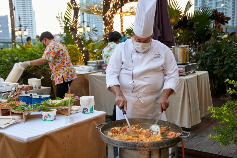 Delight in the 14th Raan Dung Ross Ded: RDRD 'Street Food' Buffet Under the Stars @Salathip at Shangri-La Bangkok