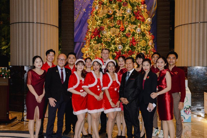 โรงแรม อินเตอร์คอนติเนนตัล กรุงเทพฯ ได้ฤกษ์เปิดไฟต้นคริสต์มาส ต้อนรับสู่ช่วงเทศกาลแห่งความสุข