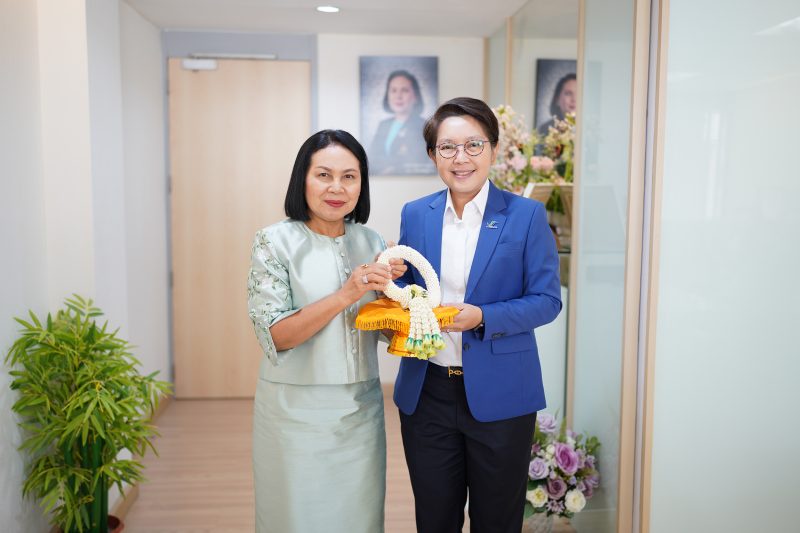 SME D Bank สวัสดีปีใหม่ 2567 ผู้บริหารกระทรวงการคลัง