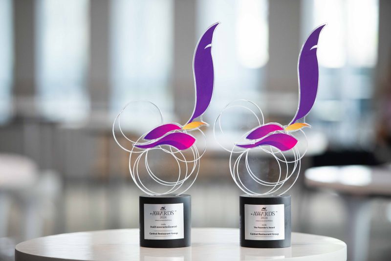 CRG ตอกย้ำความเป็นผู้นำธุรกิจร้านอาหารเครือข่าย นำ 5 แบรนด์ในเครือ รับ 7 รางวัลใหญ่ ในงาน Robinhood Awards 2024 เวทีมอบรางวัลคนตัวเล็กที่ยิ่งใหญ่