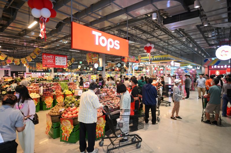 Tops unveils a new standalone branch at Ratpattana, attracting a diverse range of products with an aim to create Neighborhood Mall Destination