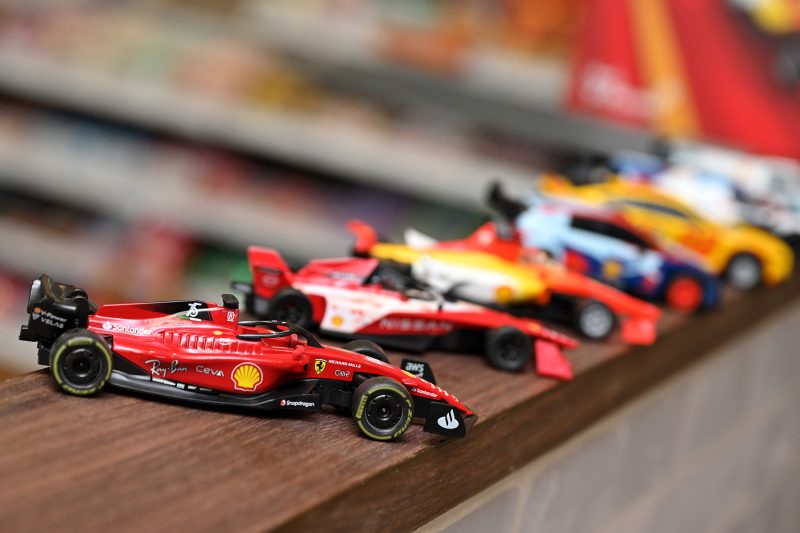Shell unveils a high-speed motorsport car collection Exclusively at Shell Helix Oil Change , taking power to the next level