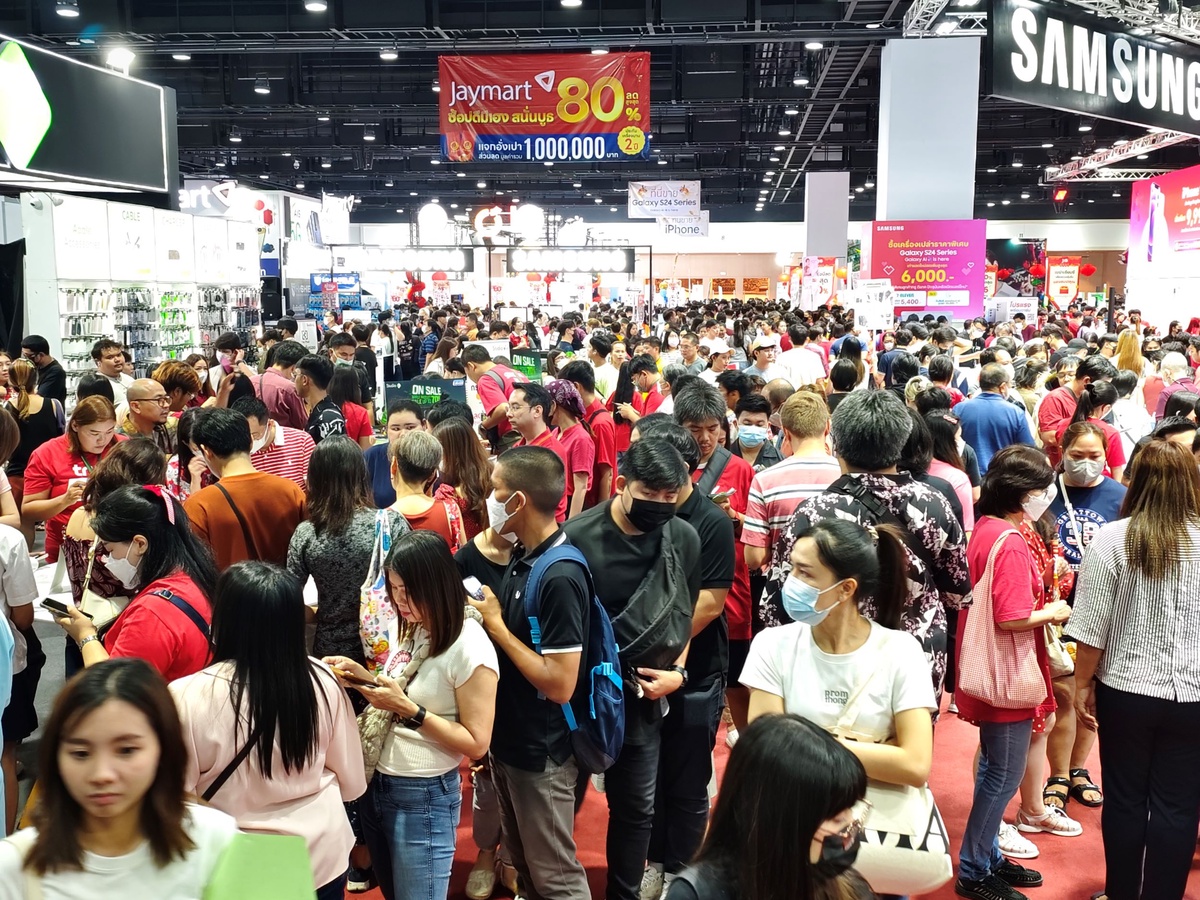 Thailand Mobile Expo 2024 คึกคักตามคาด ผนึกกำลังพันธมิตรวงการมือถือร่วมกระตุ้นเศรษฐกิจรับต้นปี