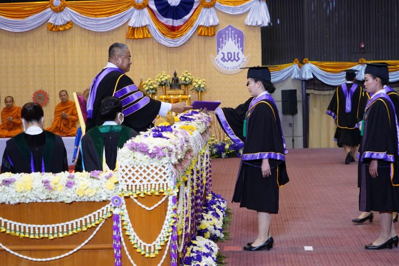 The Royal Graduation Ceremony for the Academic Year 2022 at the University of Phayao was a Momentous Cccasion, with Mr. Palakorn Suwanrath, a Privy Councilor, representing His Majesty King Maha Vajiralongkorn Bodindradebayavarangkun.