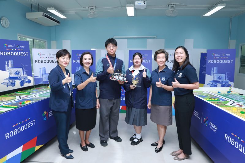 ทรู คลิกไลฟ์ดึงศักยภาพ 2 นักเรียน ชั้น ม.4 จากกลุ่มโรงเรียนบีคอนเฮาส์แย้มสอาด คว้ารางวัลชนะเลิศอันดับ 1 เหรียญทอง Gold Prize จากเวทีนานาชาติ รายการ