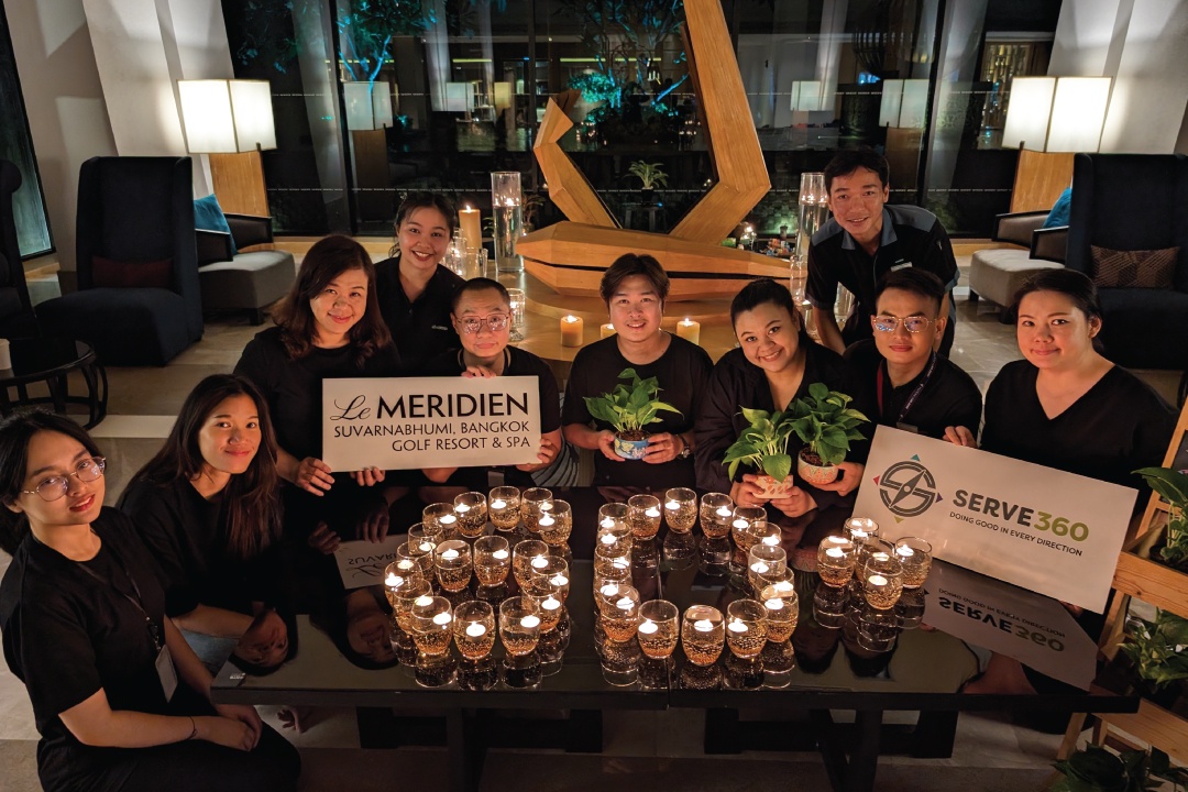รร. เลอ เมอริเดียน สุวรรณภูมิฯ ร่วมปฏิบัติการณ์ Earth Hour ด้วยกิจกรรมการให้ความรู้เกี่ยวกับสิ่งแวดล้อมผ่านการแต่งแต้มกระถางต้นไม้