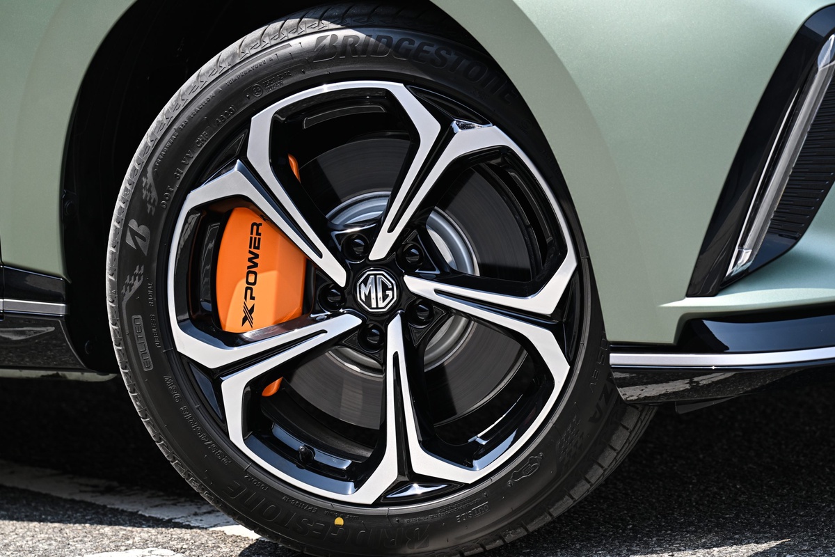 BRIDGESTONE TURANZA T005 EV, a Premium High-Performance for EVs with the Cutting-Edge ENLITEN(R) Technology Selected as Original Equipment to Elevate a New EV MG4 XPOWER from MG