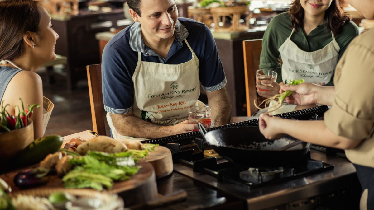DISCOVER THAI CULINARY ARTS: INTERACTIVE COOKING CLASSES AT FOUR SEASONS RESORT CHIANG MAI