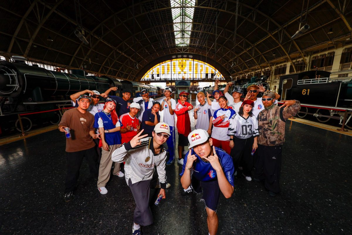 นักเต้นดีกรีแชมป์โลกบุกเมืองไทย พร้อมเปิดตัว 16 นักเต้นผู้เข้ารอบสุดท้ายศึก Red Bull Dance Your Style