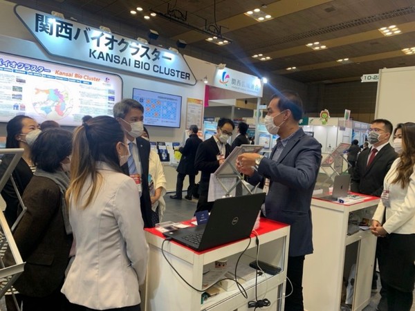 ภาพข่าว: ซิลิคอน คราฟท์ เทคโนโลยี ต้อนรับกงสุลใหญ่นครโอซากา เยี่ยมบูธในงาน Medical Japan Expo 2020